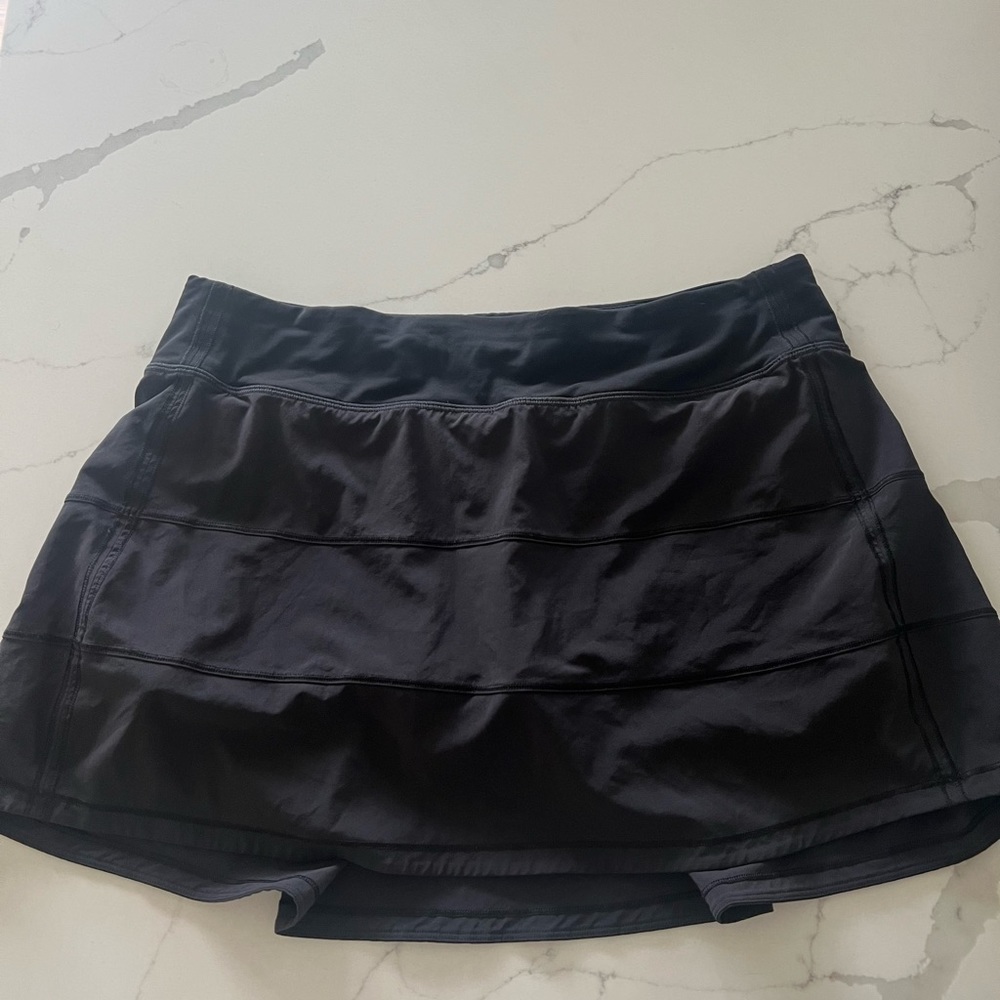 Lululemon Black skirt size 10